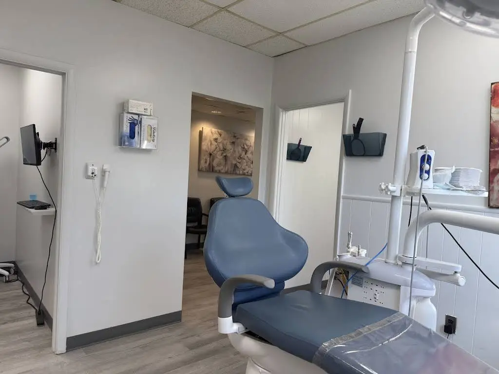 Solange Lora Dentistry