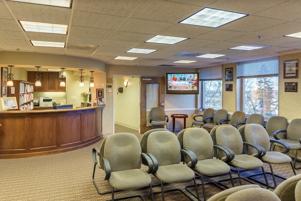 Kellyn Hodges Orthodontics - Professional dental clinic exterior with modern facilities