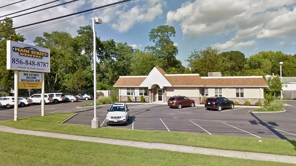 Main Street Dental - Professional dental clinic exterior with modern facilities
