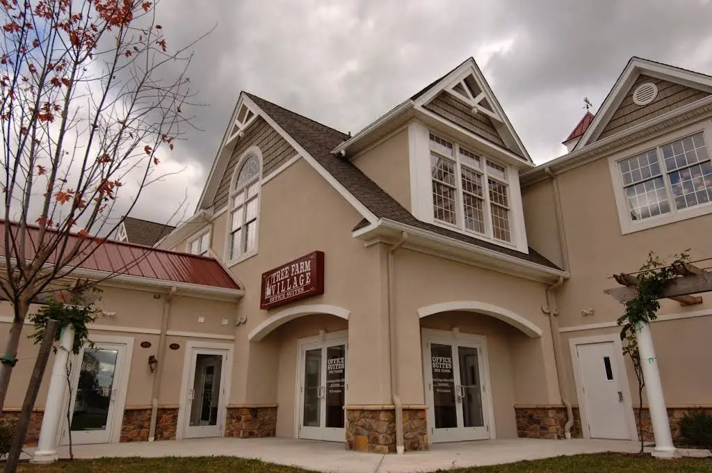 Donna Vagnozzi-Bucci, DMD, PC - Professional dental clinic exterior with modern facilities