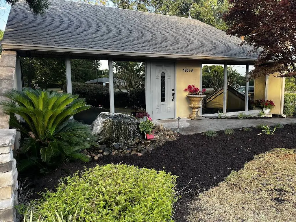 Soda City Dentistry - Professional dental clinic exterior with modern facilities