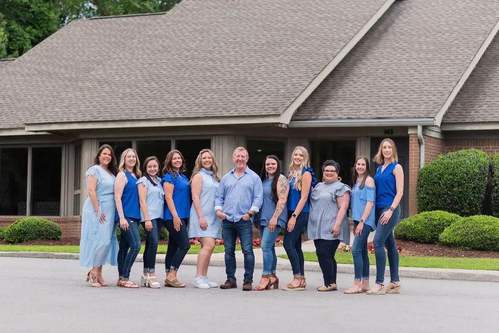 Davis Orthodontics - Professional dental clinic exterior with modern facilities