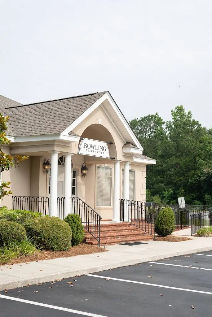 Bowling Dentistry - Professional dental clinic exterior with modern facilities