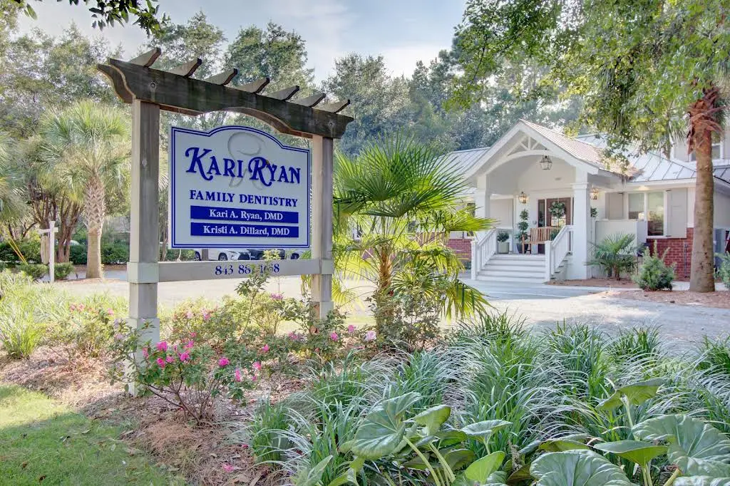 Kari Ryan Dentistry - Professional dental clinic exterior with modern facilities