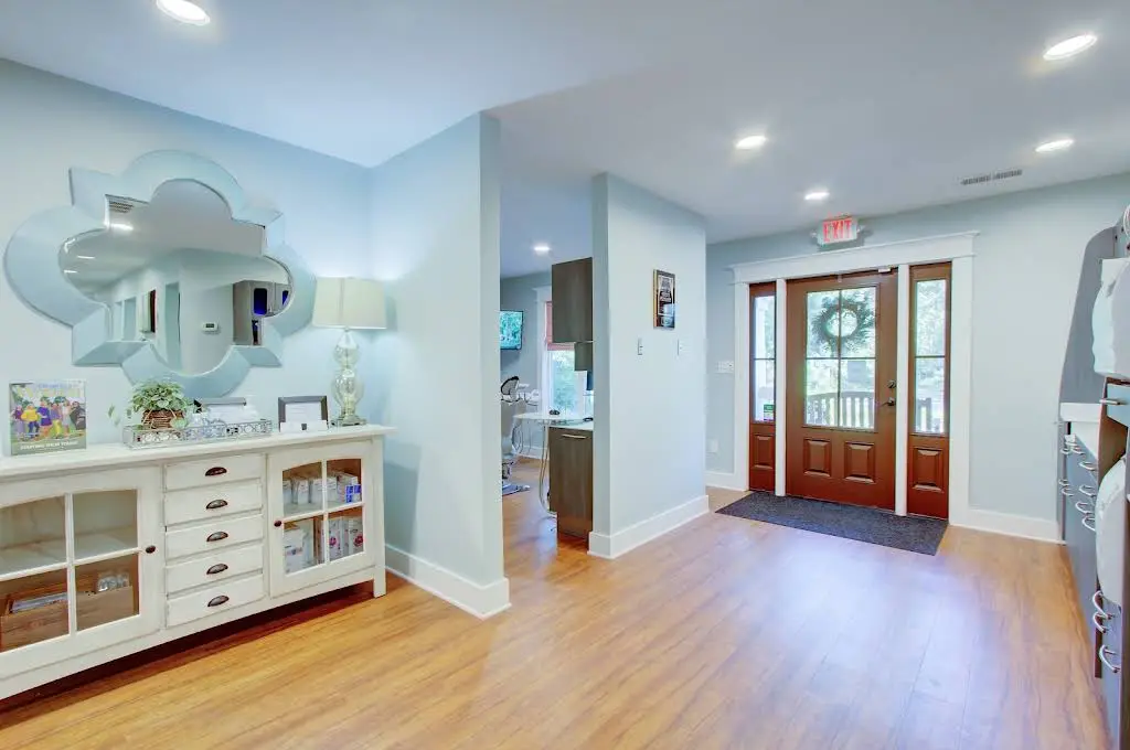 Kari Ryan Dentistry