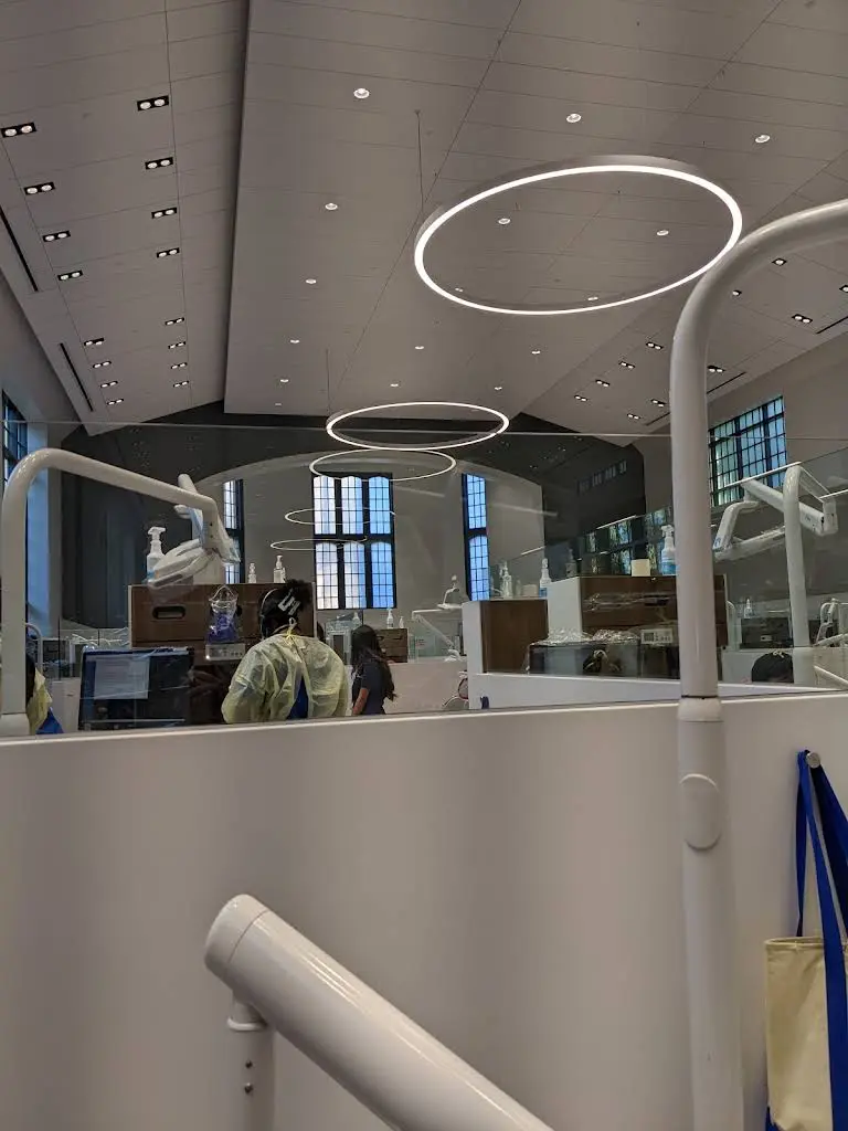 Penn Dental Medicine - Professional dental clinic exterior with modern facilities