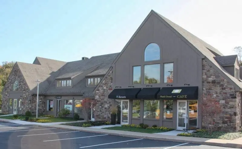 Horsham Dental Elements - Professional dental clinic exterior with modern facilities