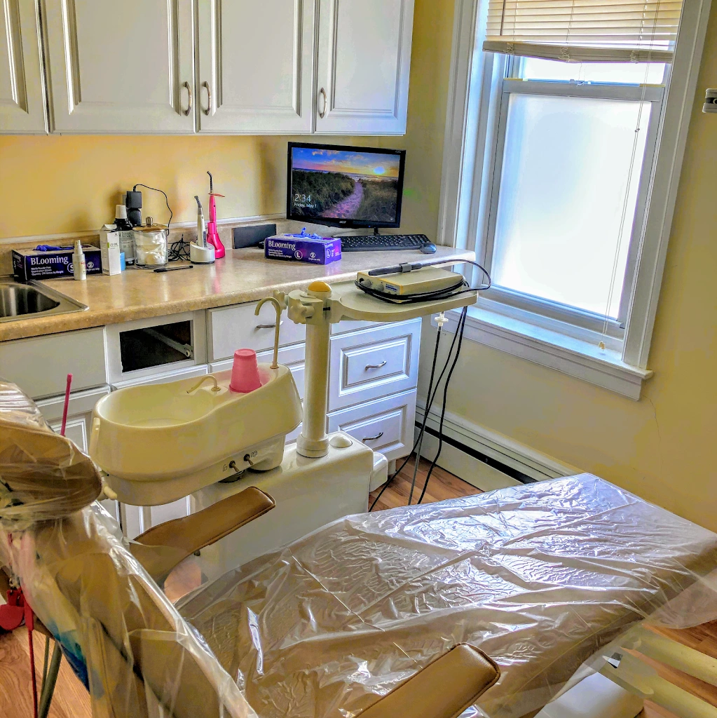 Abdelkader Family & Cosmetic Dentistry - Professional dental clinic exterior with modern facilities
