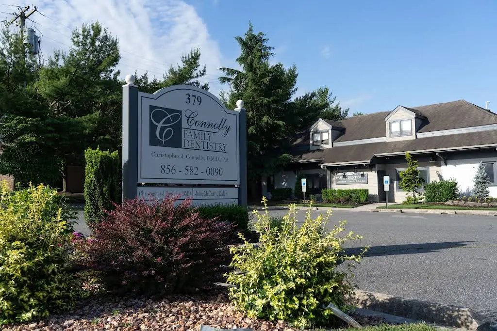 Connolly Family Dentistry - Professional dental clinic exterior with modern facilities