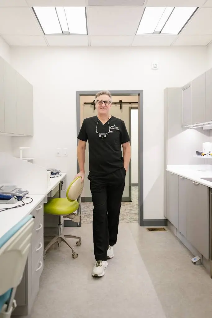 Elmwood Dental Implant & Restoration Center