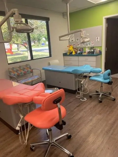 Mini Molars Kids Dentistry - Dr. Brigid McCann - Professional dental clinic exterior with modern facilities