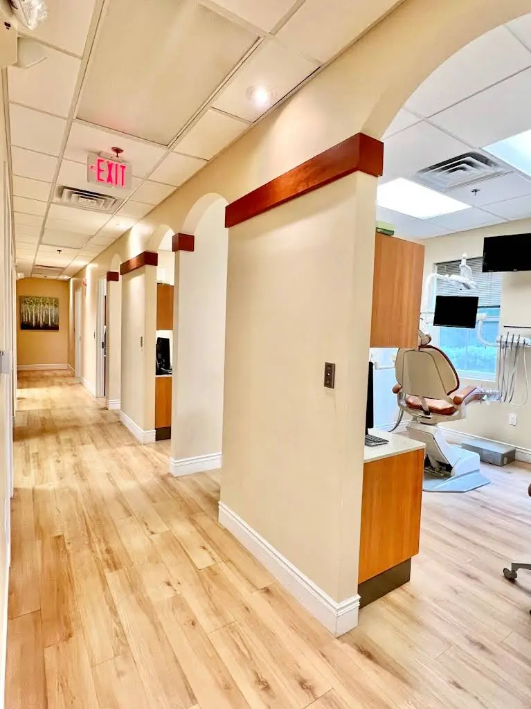 Mona Lisa Dental Hillsborough - Professional dental clinic exterior with modern facilities