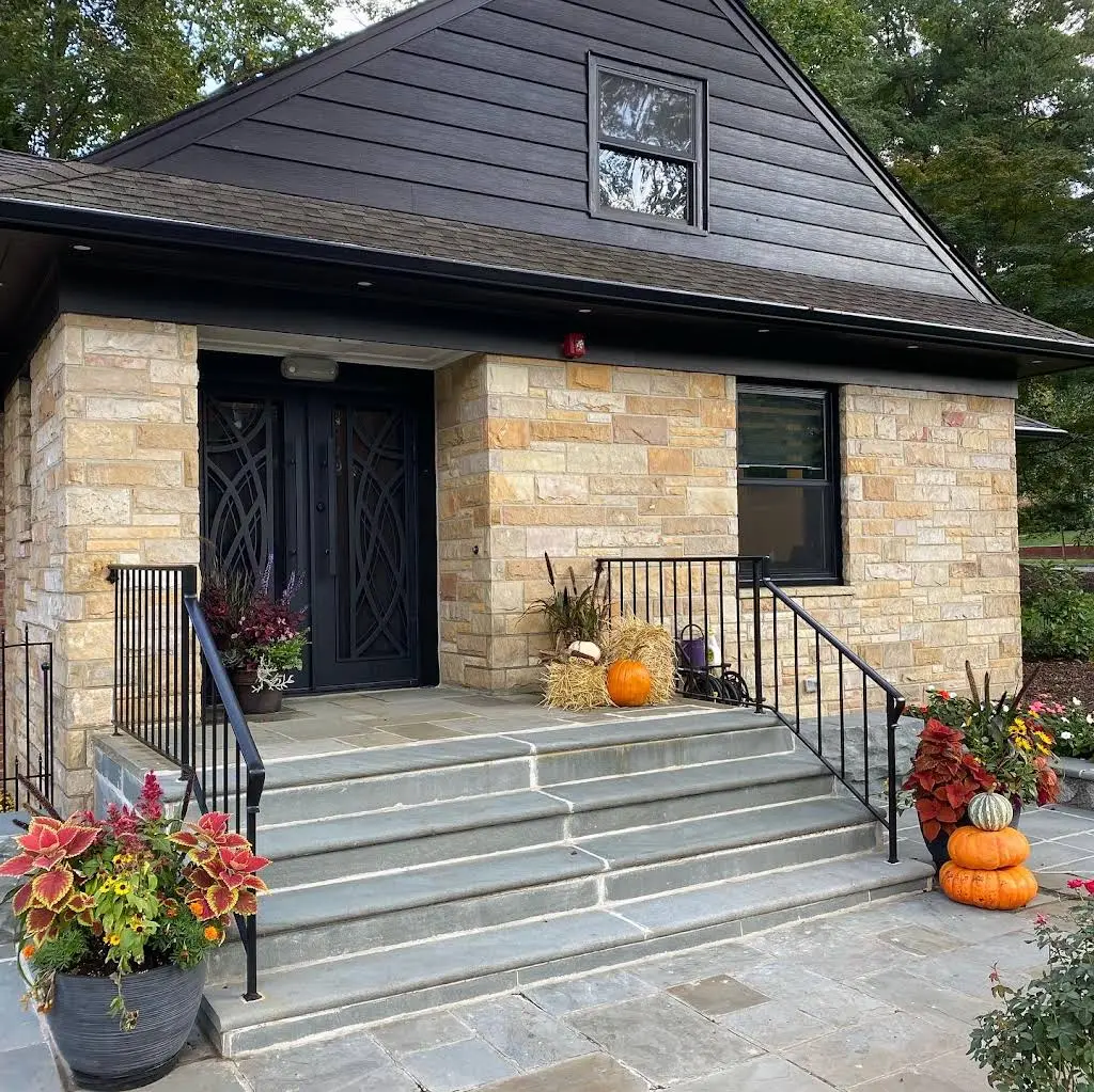 Skin to Smile - Professional dental clinic exterior with modern facilities