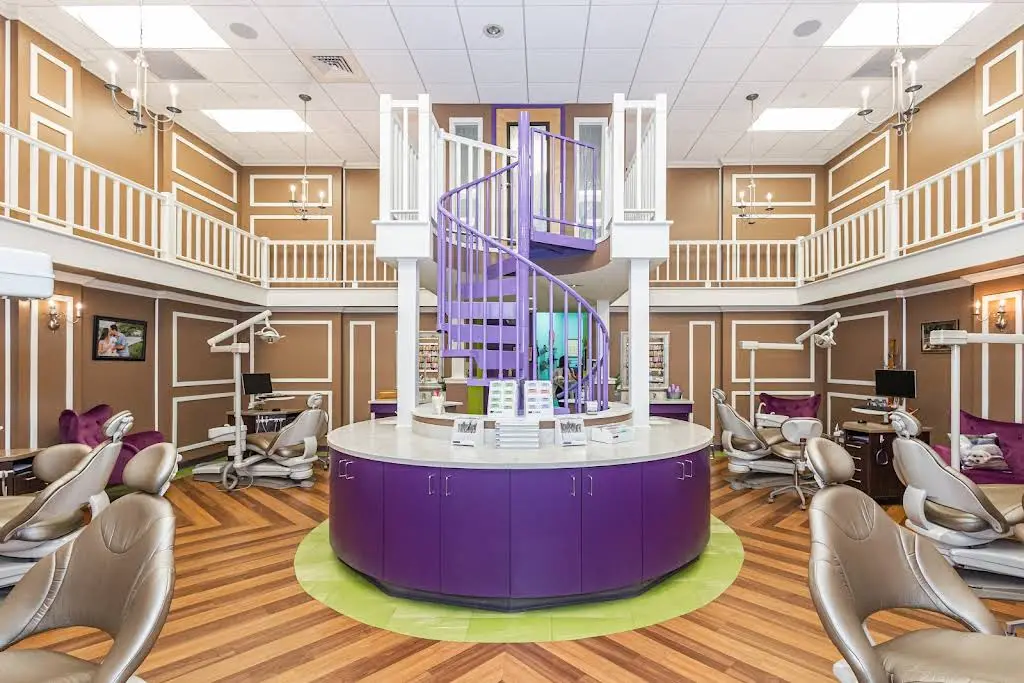 Newtown Orthodontics - Professional dental clinic exterior with modern facilities