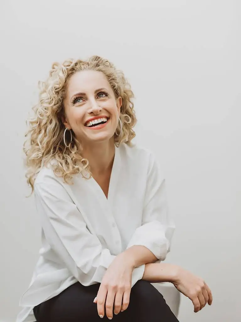 Inna Vinnikov DMD - Professional dental clinic exterior with modern facilities