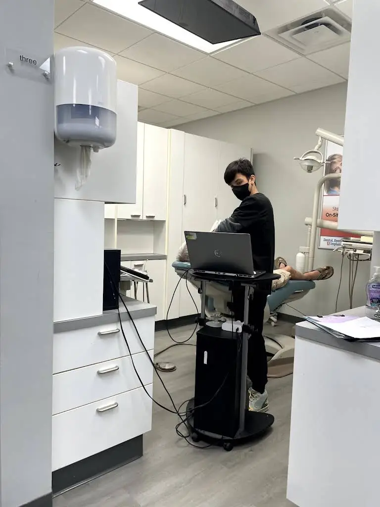 Dental, Dentures & Implants - Dr. Nathan Faber