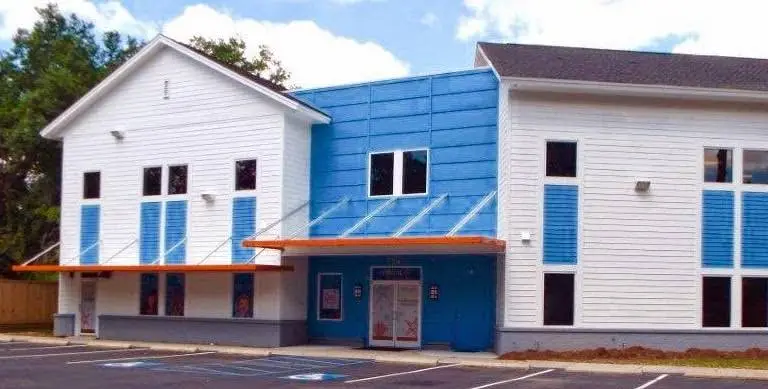 Coastal Kids Dental & Braces - West Ashley - Professional dental clinic exterior with modern facilities