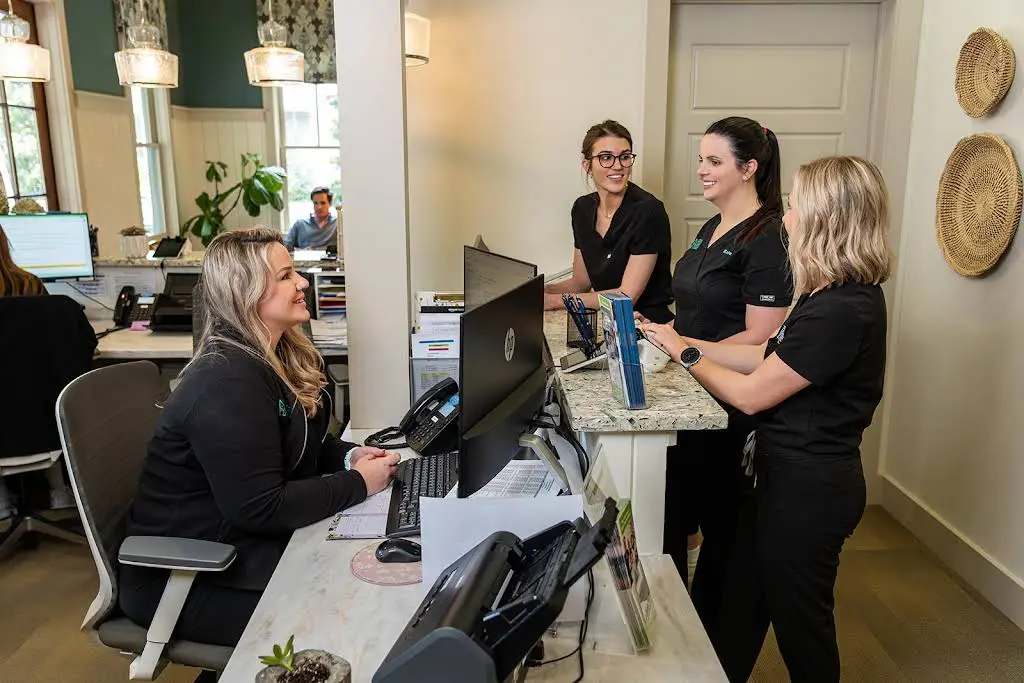 Peninsula Cosmetic & Family Dentistry