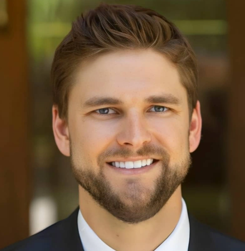 Smile Carolina Dental Group - Professional dental clinic exterior with modern facilities