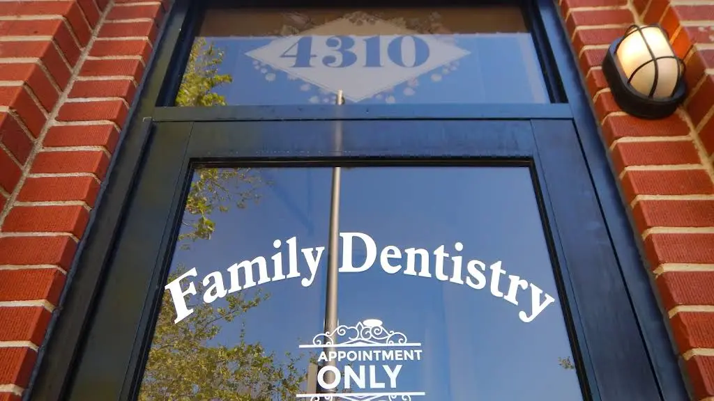 Young Smiles Family Dentistry - Professional dental clinic exterior with modern facilities