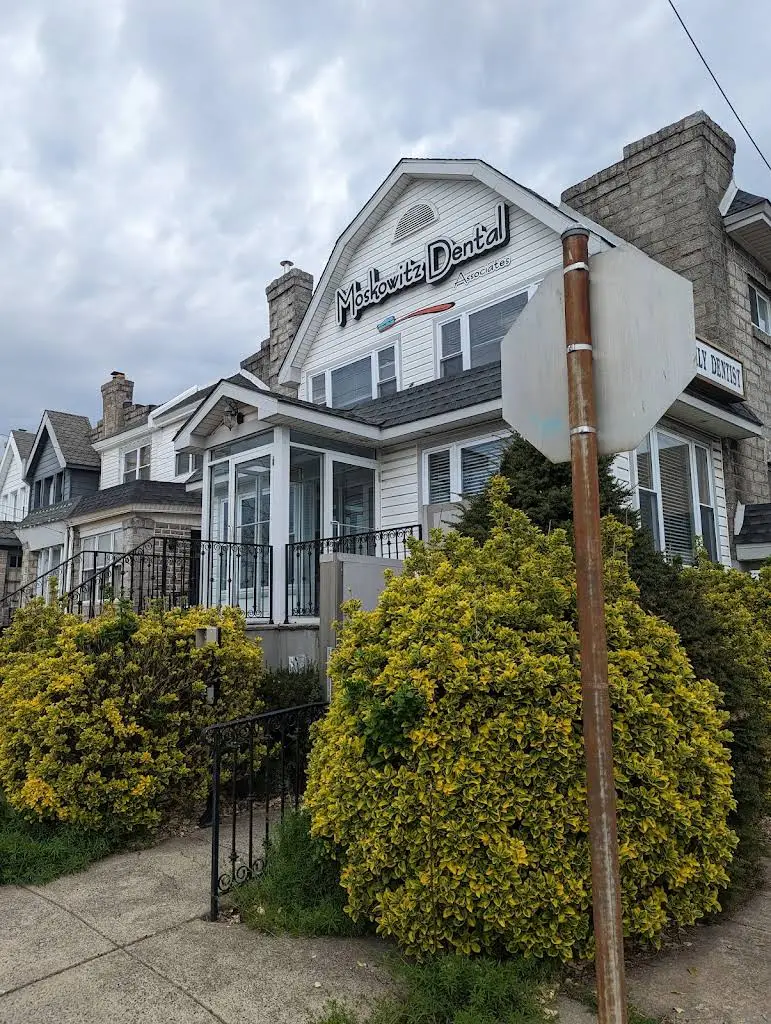 Dental Arts Group - South Philadelphia - Professional dental clinic exterior with modern facilities