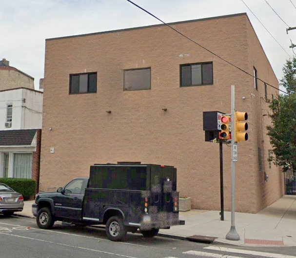 Philadelphia Dental Emergency - Professional dental clinic exterior with modern facilities