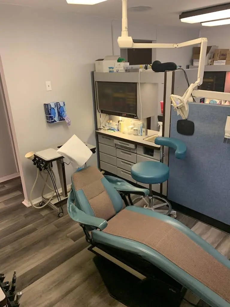 Fox Chase Dental - Professional dental clinic exterior with modern facilities