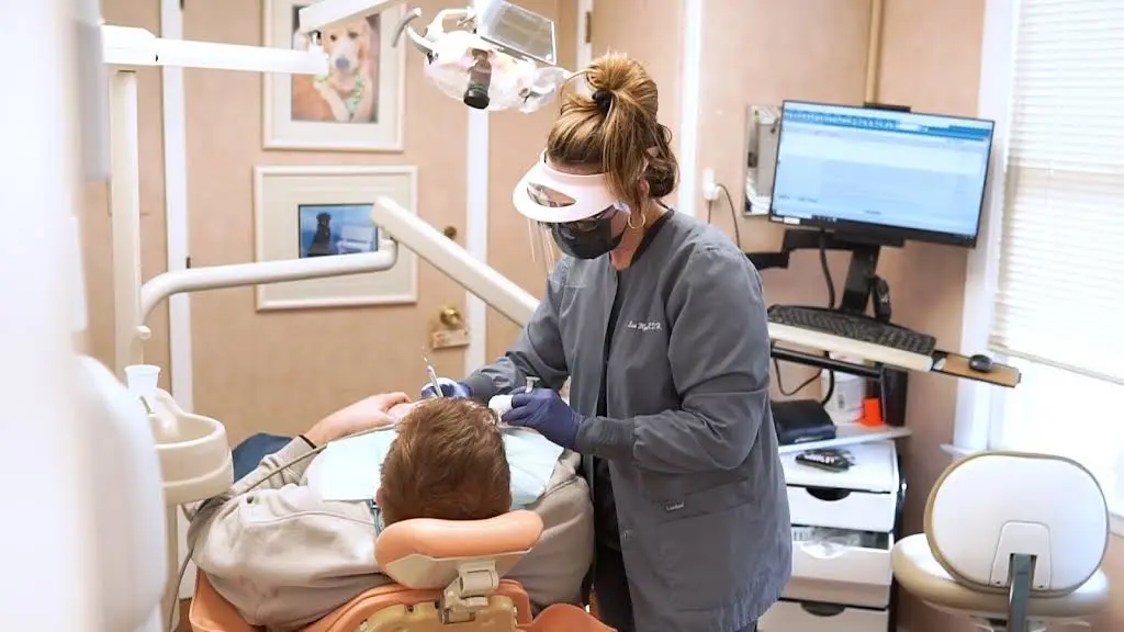 Thurm Dental Group - Professional dental clinic exterior with modern facilities