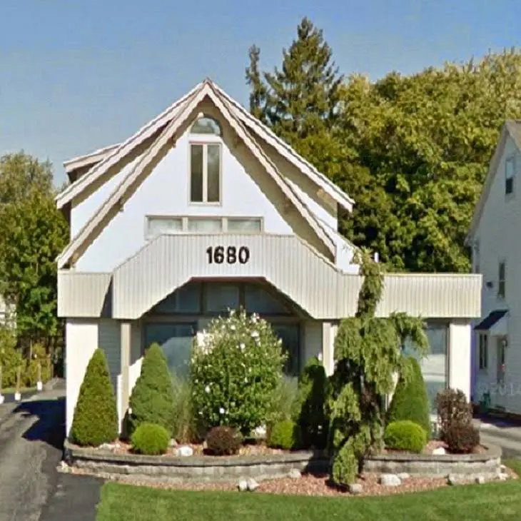 Modern Periodontics, P.C. - Professional dental clinic exterior with modern facilities