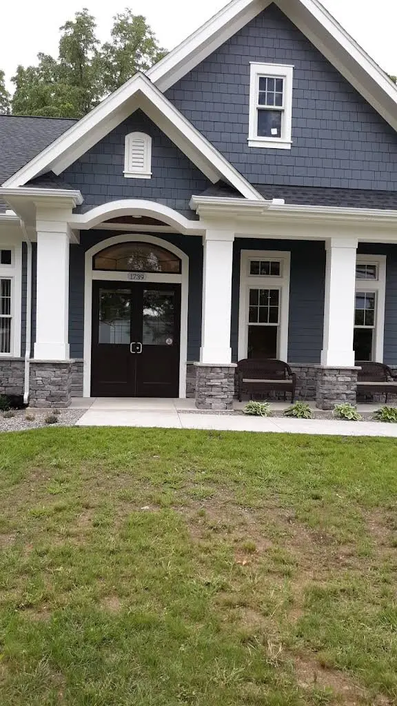Panorama Oral Surgery: Matthew Smith DDS, MD - Professional dental clinic exterior with modern facilities