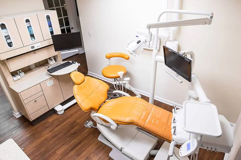 Park Dental of Martinsville - Professional dental clinic exterior with modern facilities