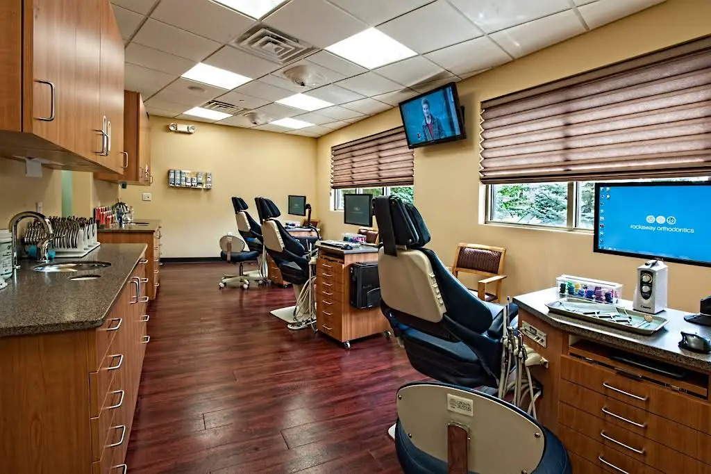 Rockaway Orthodontics - Professional dental clinic exterior with modern facilities