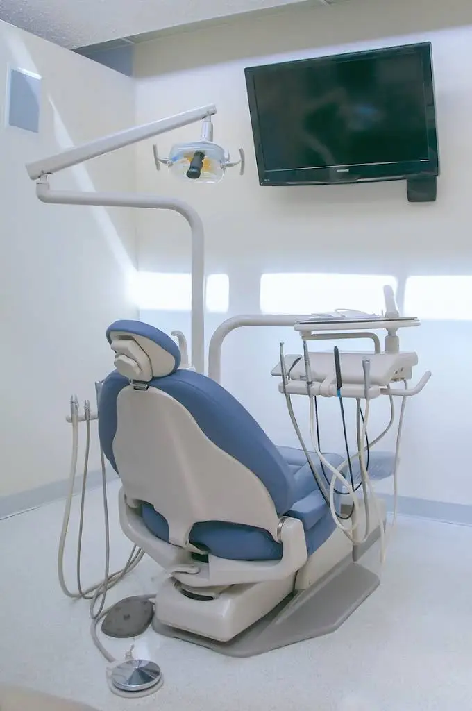 1100 DENTAL