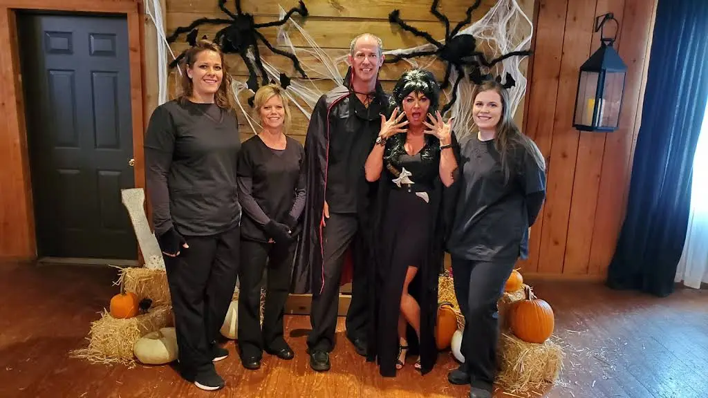 Brad Pitts Family & Cosmetic Dentistry - Professional dental clinic exterior with modern facilities