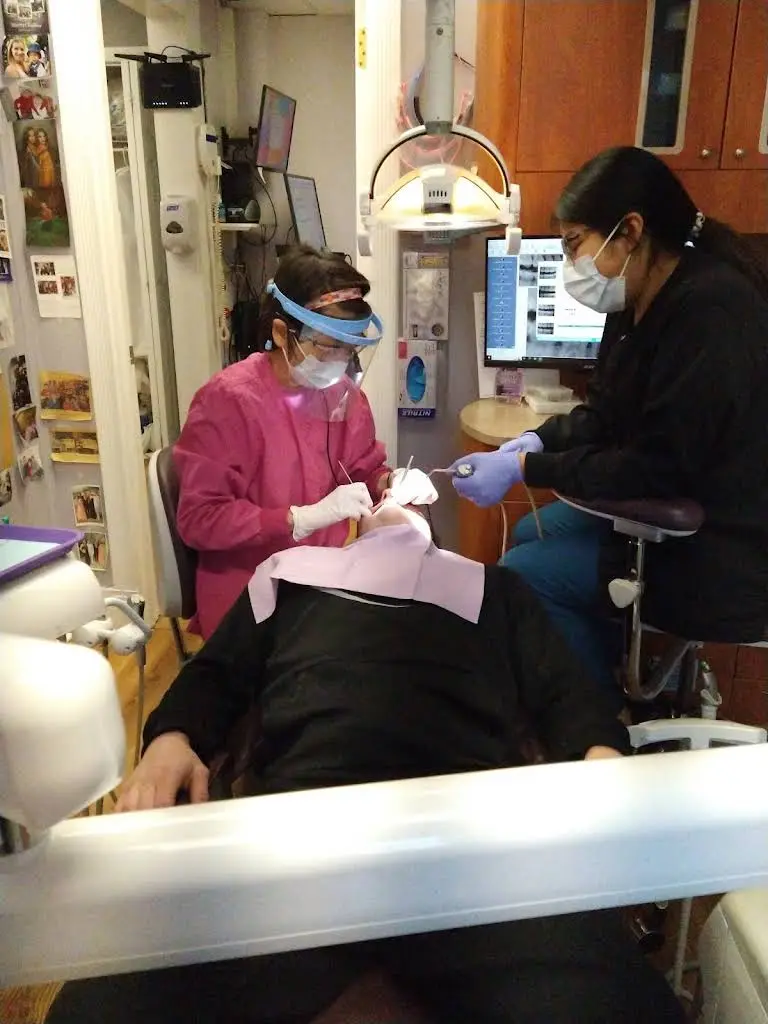 Fredonia Speciality Dentistry - Professional dental clinic exterior with modern facilities