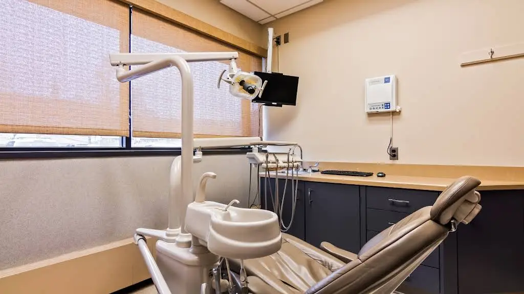 Diamond Spring Dental Associates