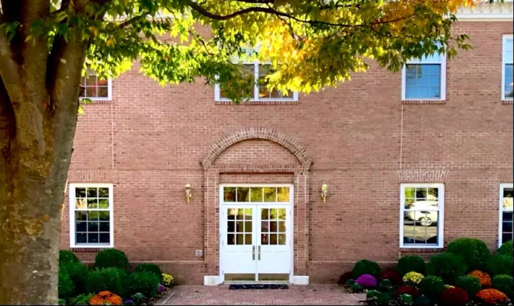 Main Street Dental - Professional dental clinic exterior with modern facilities
