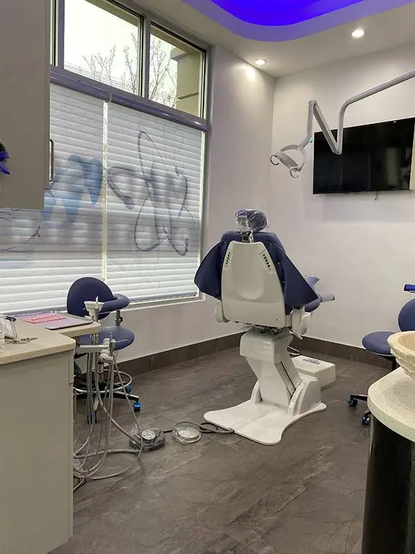 Madison Dentistry & Implant Center - Professional dental clinic exterior with modern facilities
