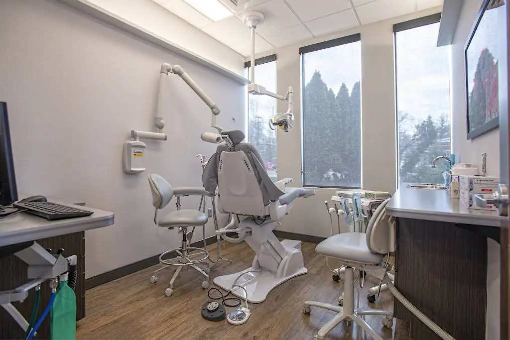 Pearly Whites Dentistry
