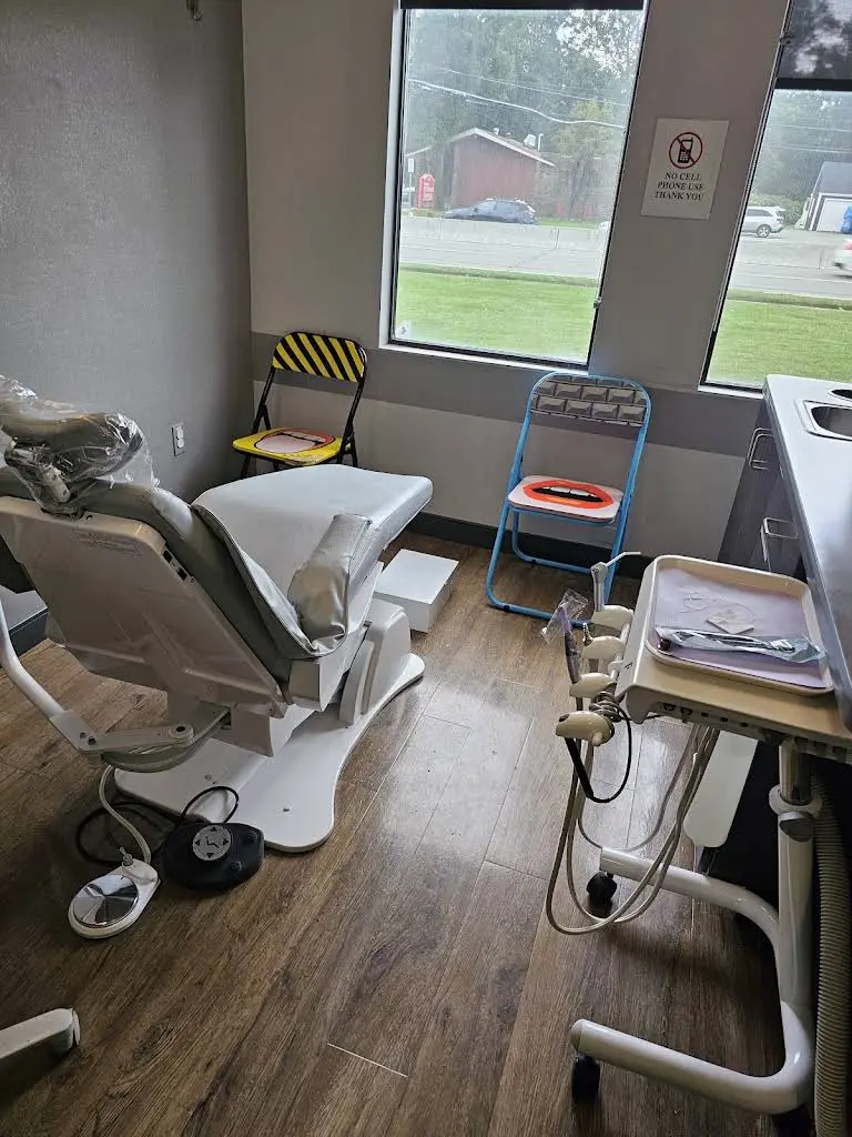 Pearly Whites Dentistry