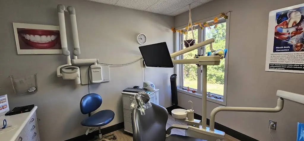 Dr. Brian Lavery Family and Cosmetic Dentistry