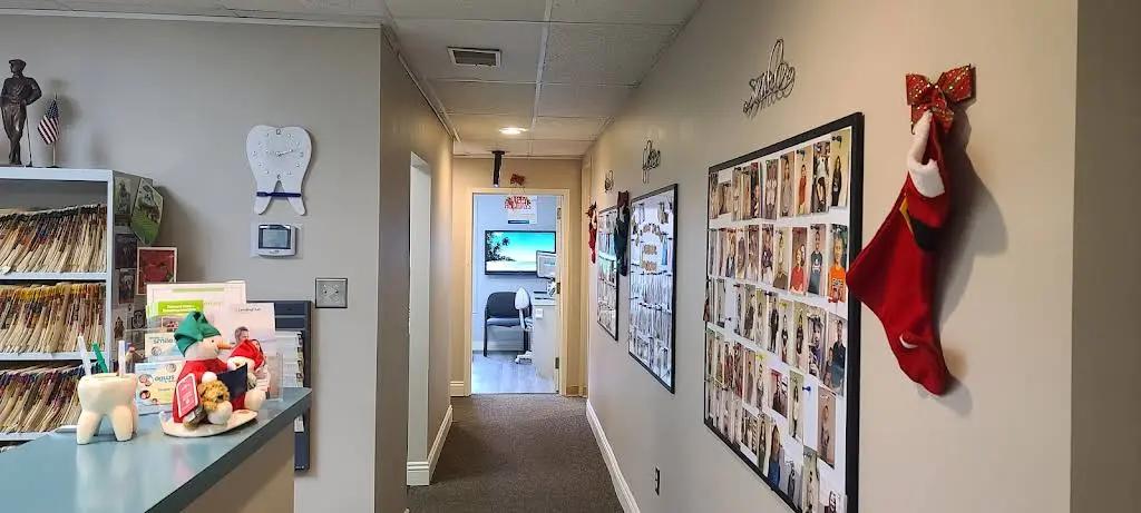 Dr. Brian Lavery Family and Cosmetic Dentistry