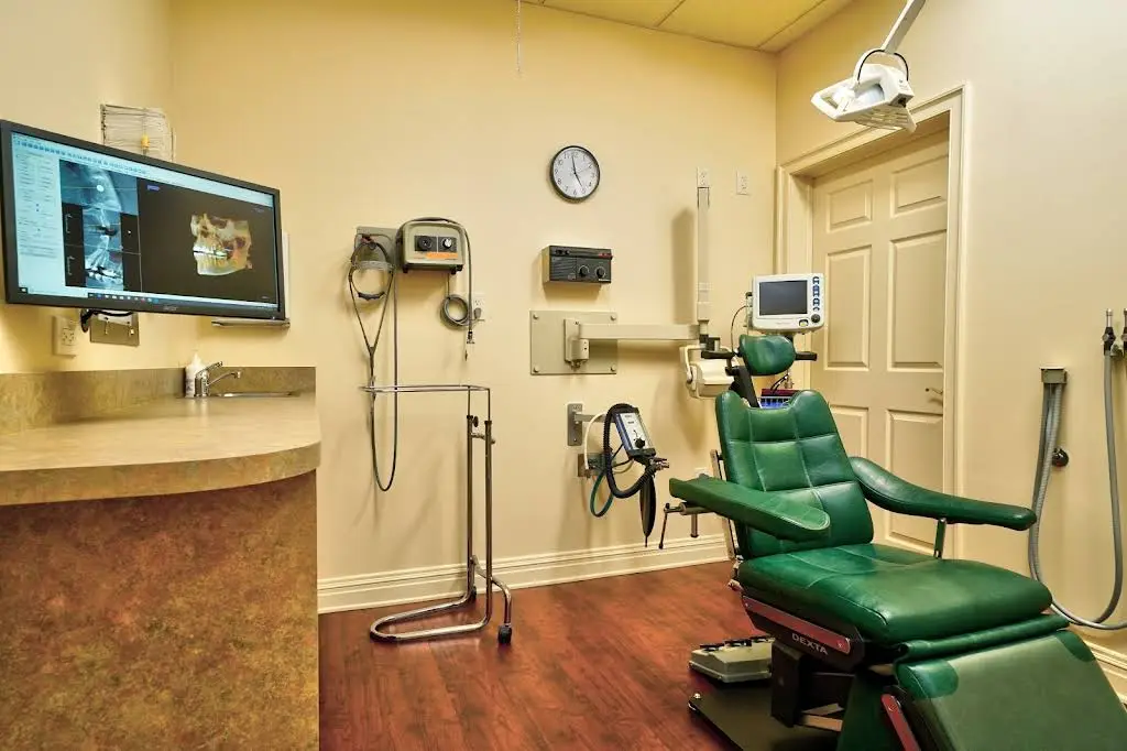 Mercer Oral Surgery - Professional dental clinic exterior with modern facilities