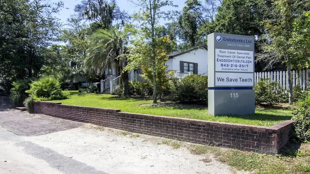 Endodontics Limited - Professional dental clinic exterior with modern facilities