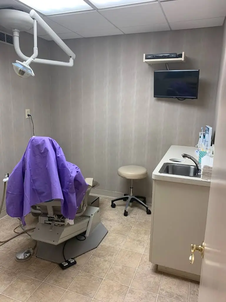 Periodontal Consultants - Cherry Hill - Professional dental clinic exterior with modern facilities
