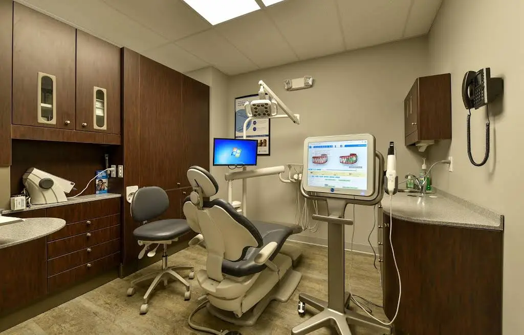 Waltzer Berry Dental Associates of Cherry Hill - Professional dental clinic exterior with modern facilities