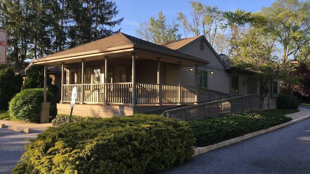 Drs. Rosen & Dworkin, PA - Family and Cosmetic Dentistry - Professional dental clinic exterior with modern facilities