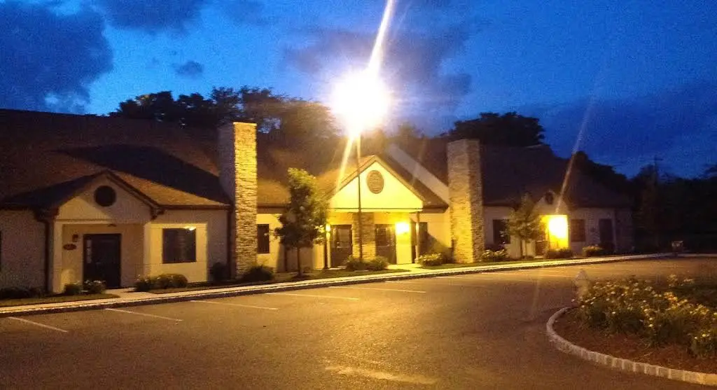 Bright Smiles Family Dentistry - Professional dental clinic exterior with modern facilities