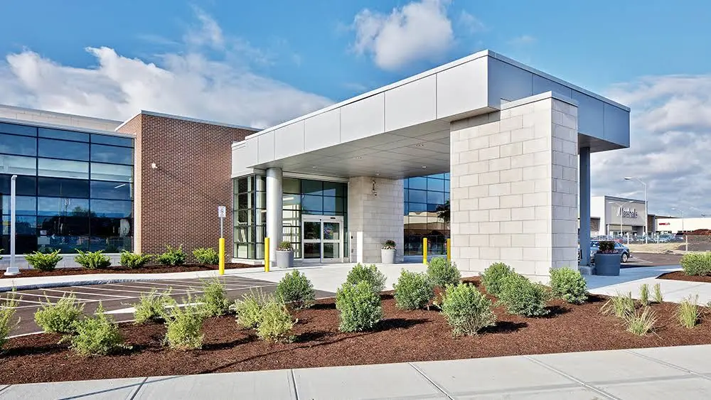 RRH Pluta Dental Center - Professional dental clinic exterior with modern facilities