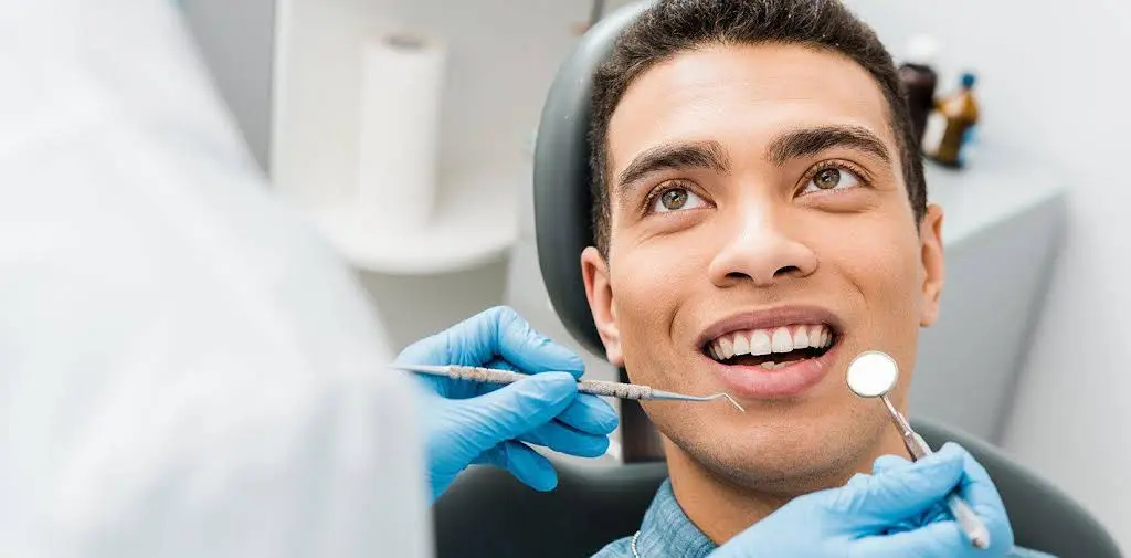 Lashen Dental Group - Professional dental clinic exterior with modern facilities